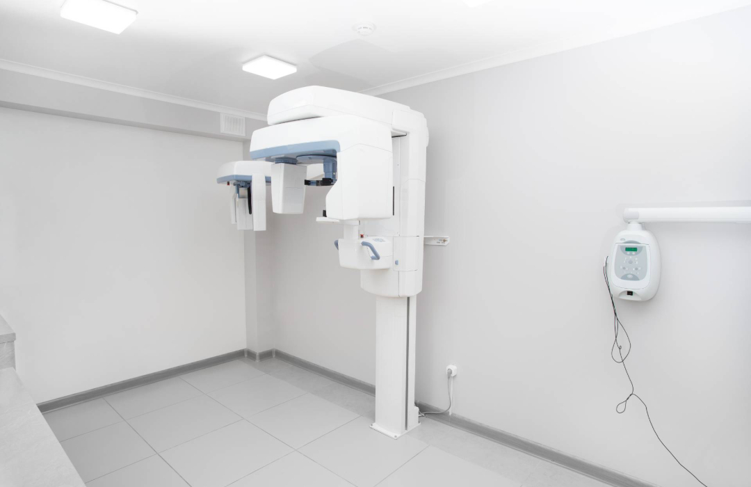 正確な診断を支える歯科用CT完備